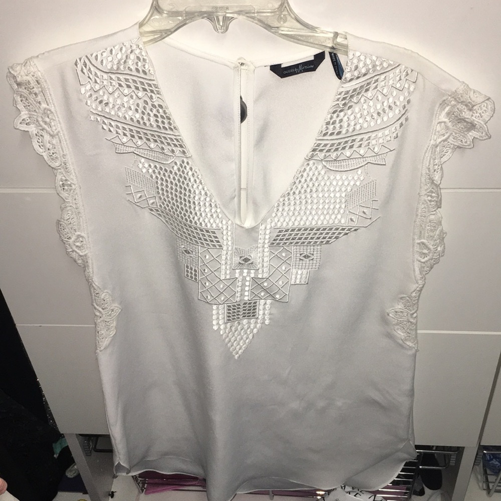 Loose white blouse